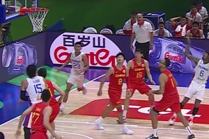 尼克斯新援克拉克森當(dāng)年在FIBA賽場(chǎng)上單節(jié)打崩中國(guó)男籃??